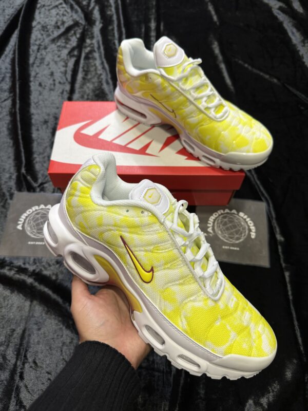 NIKE TN