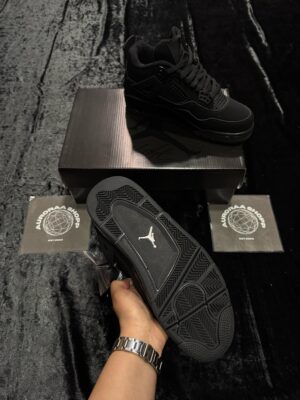 JORDAN 4 BLACK CAT