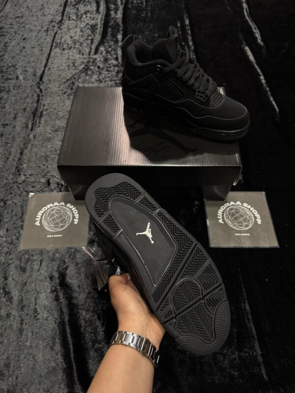 JORDAN 4 BLACK CAT