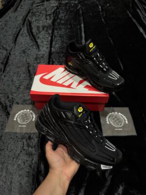 NIKE TN PLUS