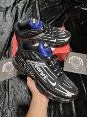 NIKE TN PLUS