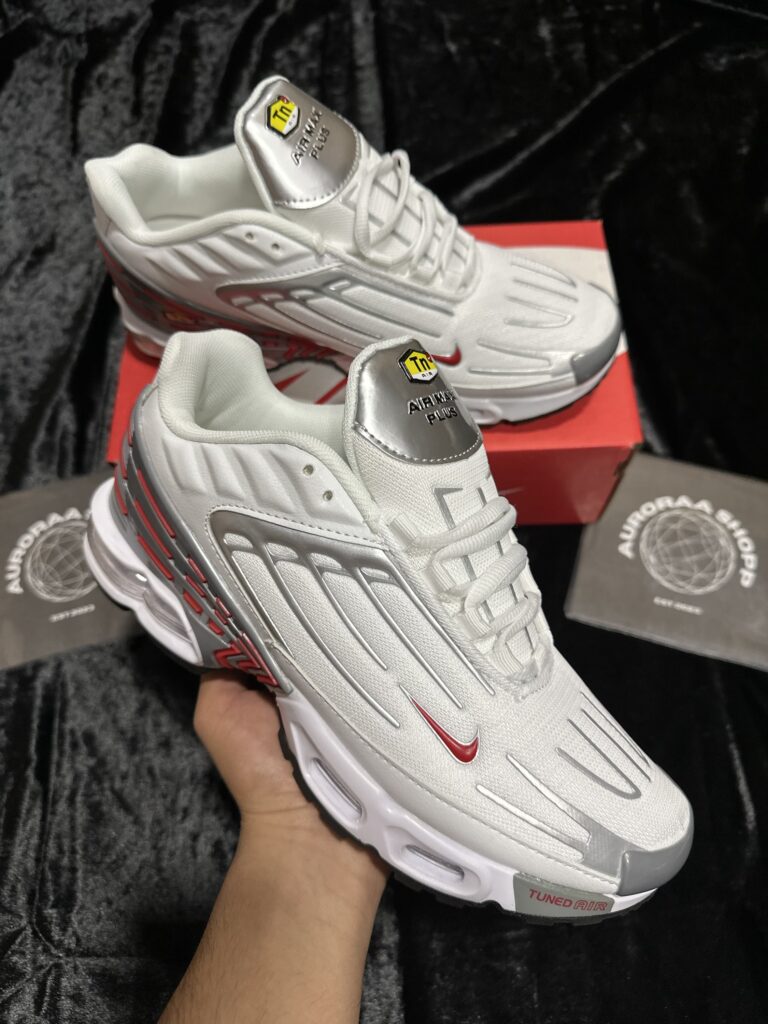 NIKE TN PLUS