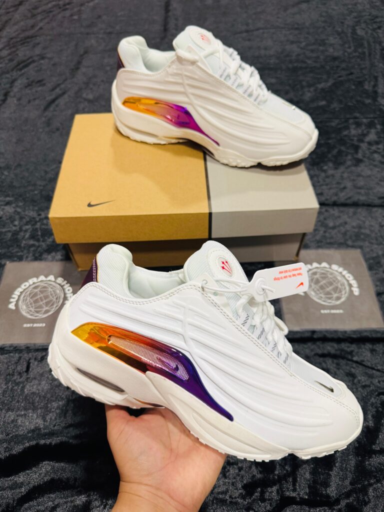 NIKE NOCTA