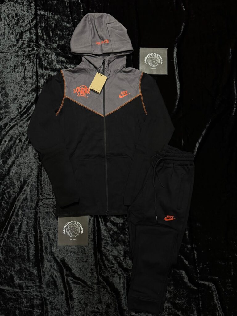 Nike TECH