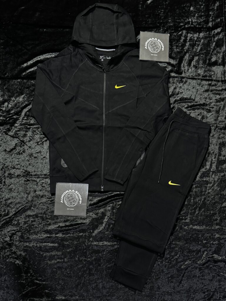 NIKE TECH NOCTA