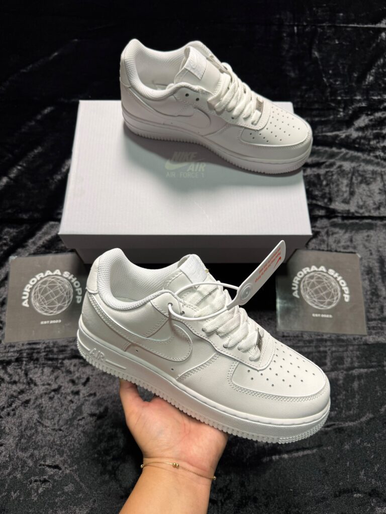 NIKE AF1