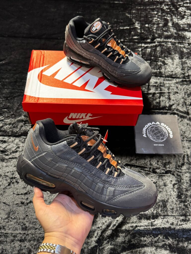 NIKE TN