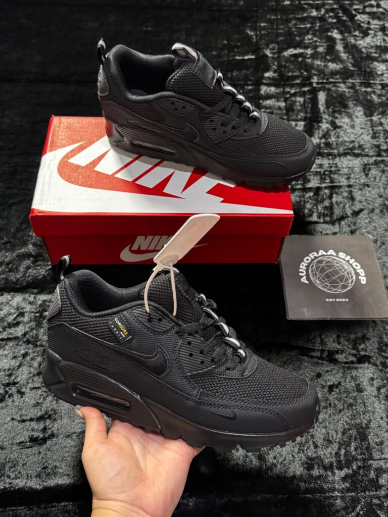 NIKE AIR MAX